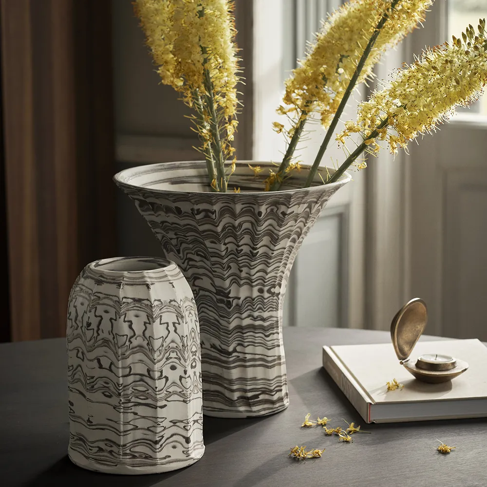 Candle Holder Clam in Brass