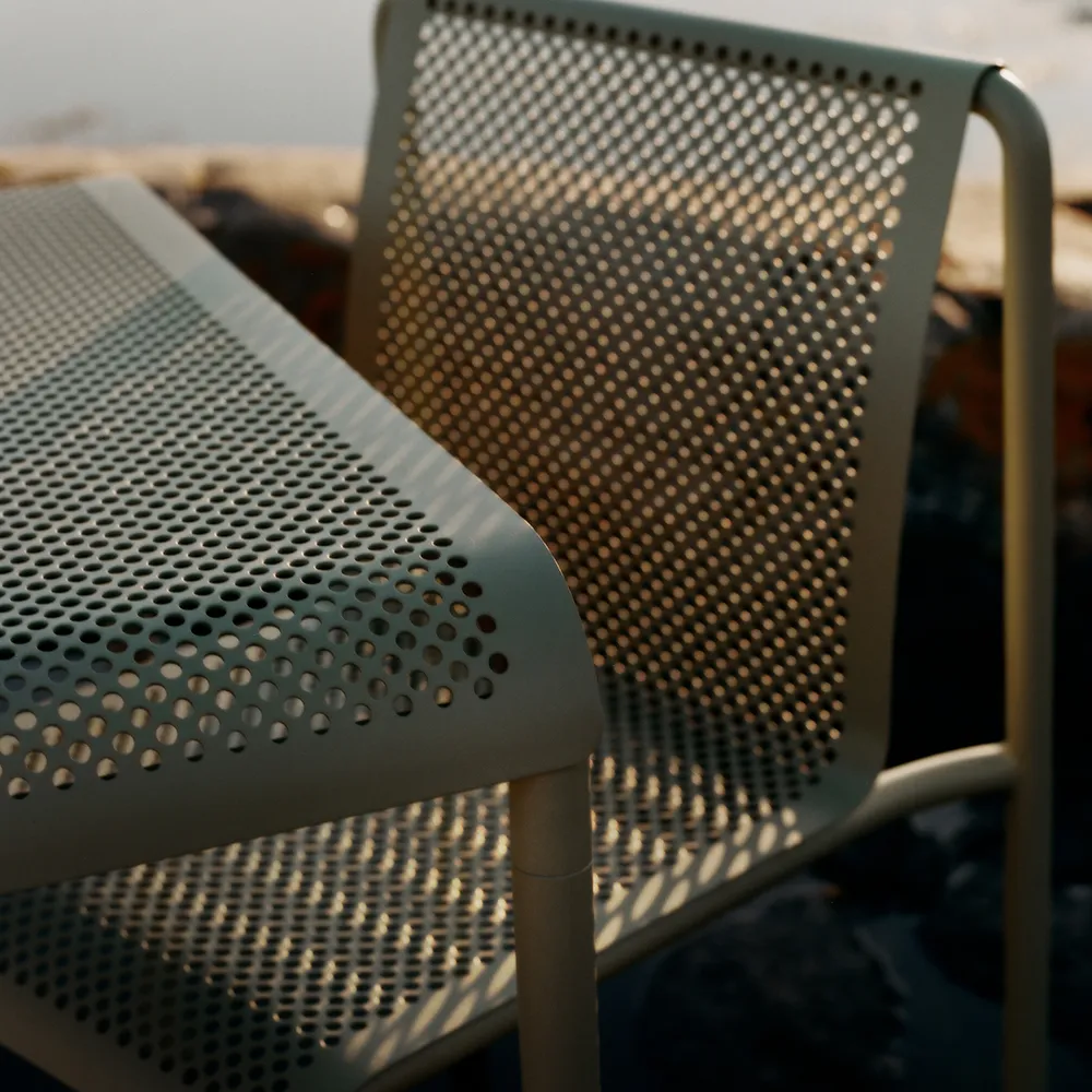 Dapple Dining table 80x80 cm Cashmere