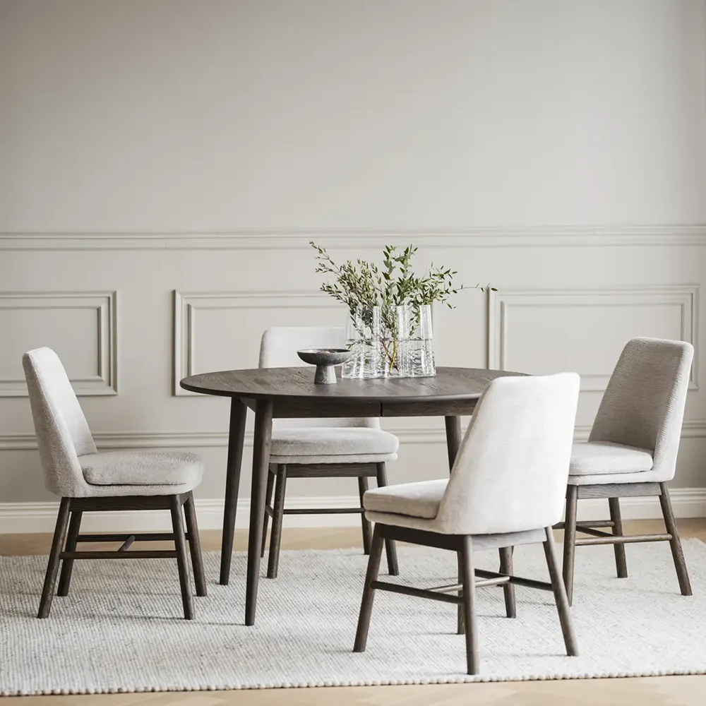 Tyler dining table Ø120-165 cm brown oak