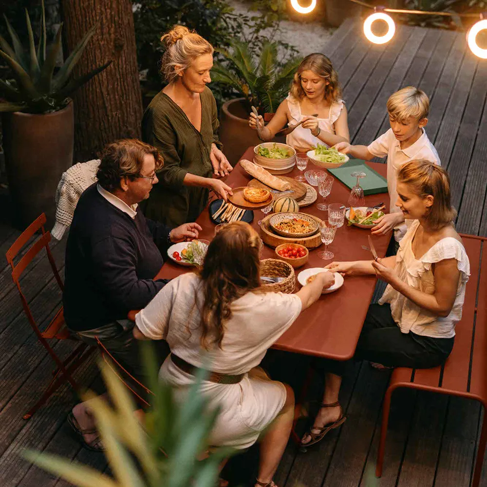 Bistro table 117 x 77 cm Red Ochre