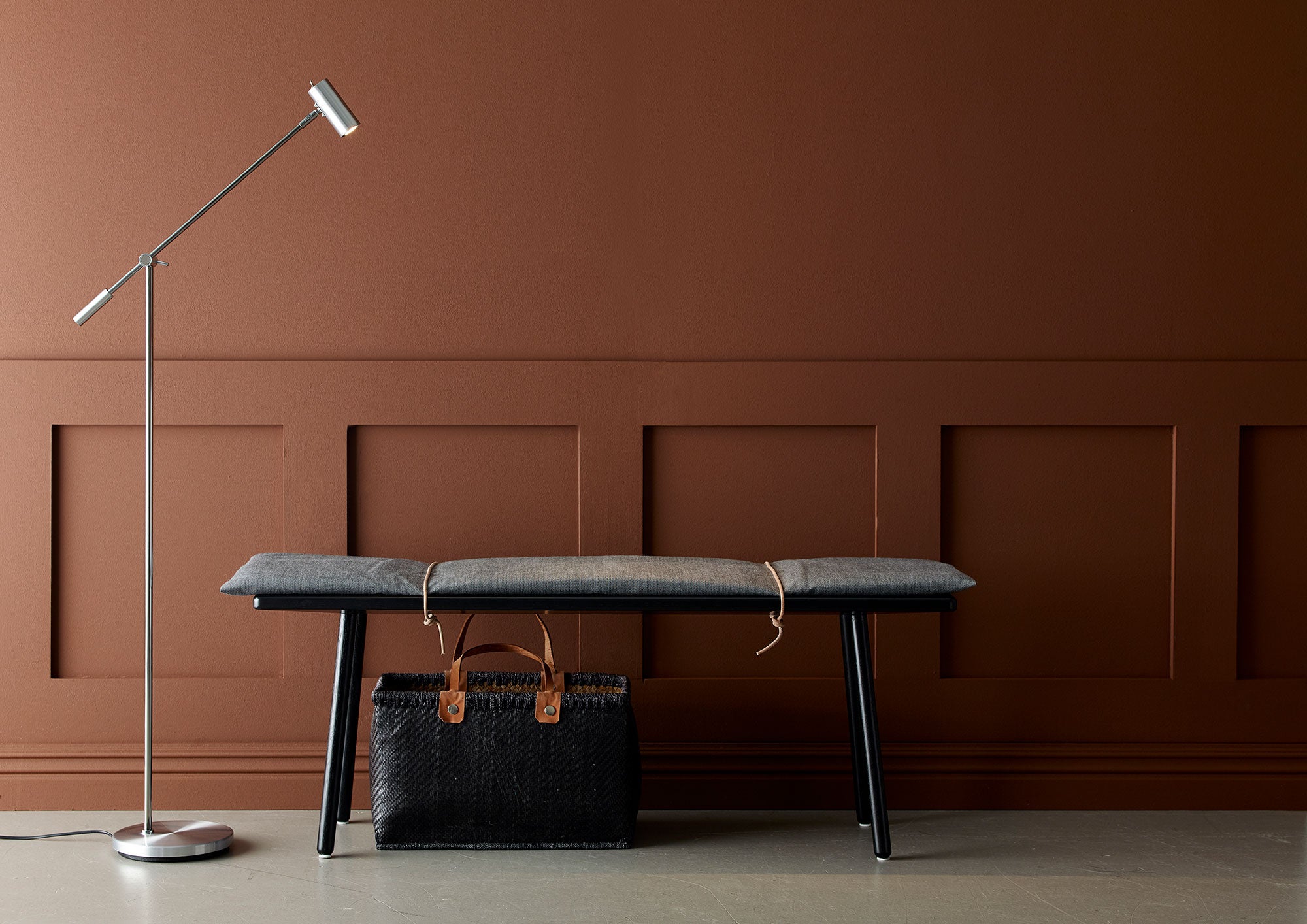 Cato Floor Lamp Dimmable Aluminium