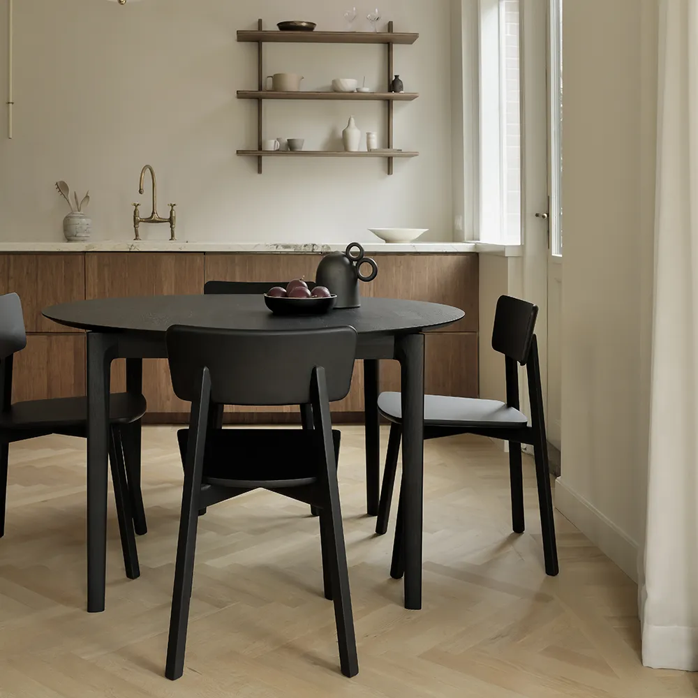 Bok Dining table Ø129-179 Black varnished oak