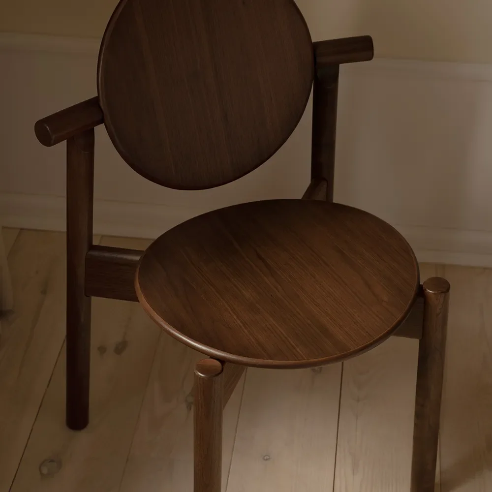Dining Chair in Walnut Heiko