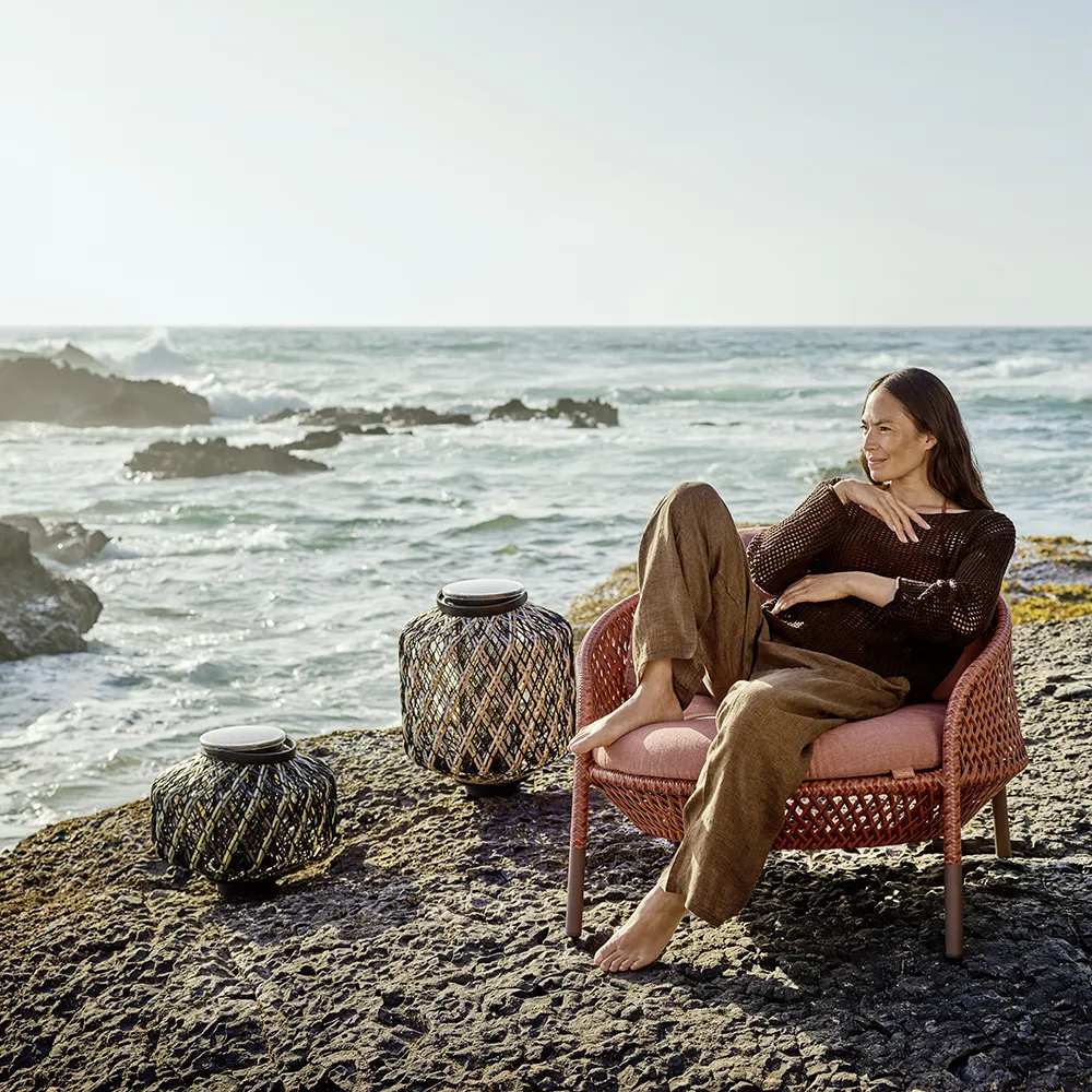 AHNDA lounge chair AB7 vulcano 0305 elemental 0105