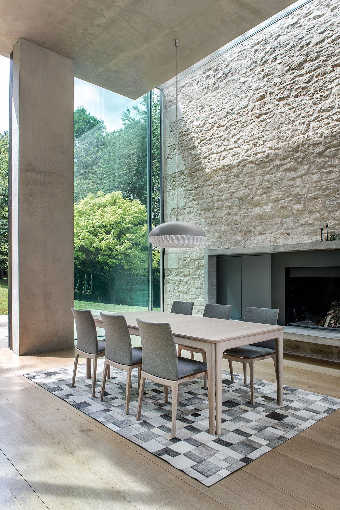 Sm27 Table Black Oak Lacquer