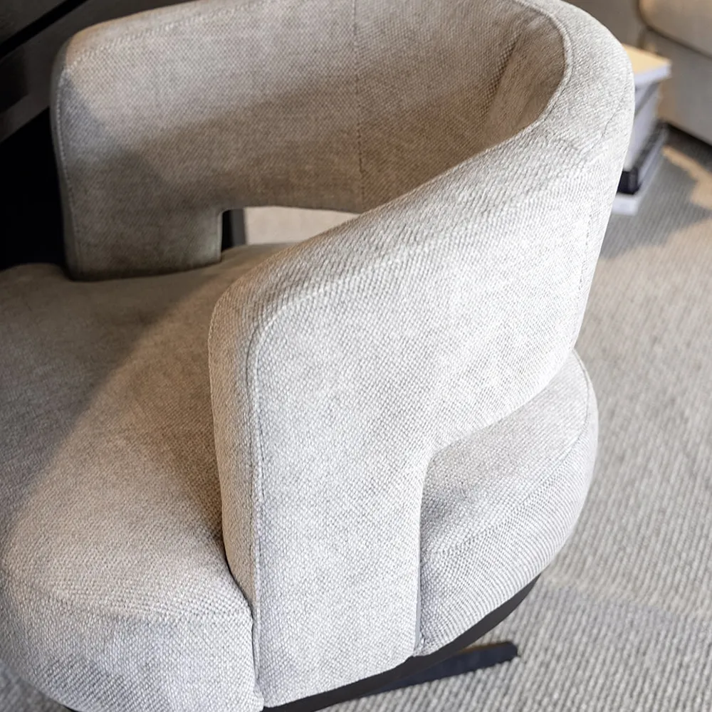 Atlanta chair Haze cream