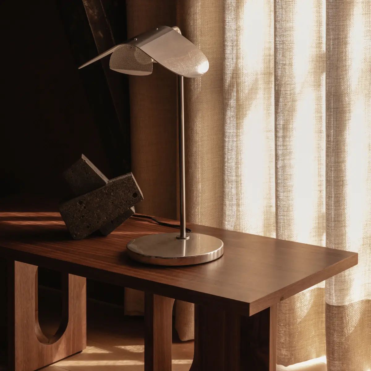 Wing Table Lamp Aluminum