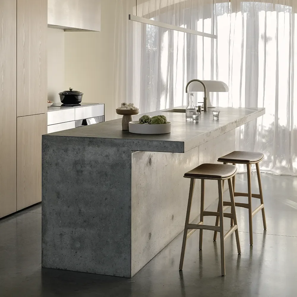 Osso Barstool Low Oak/Cognac leather