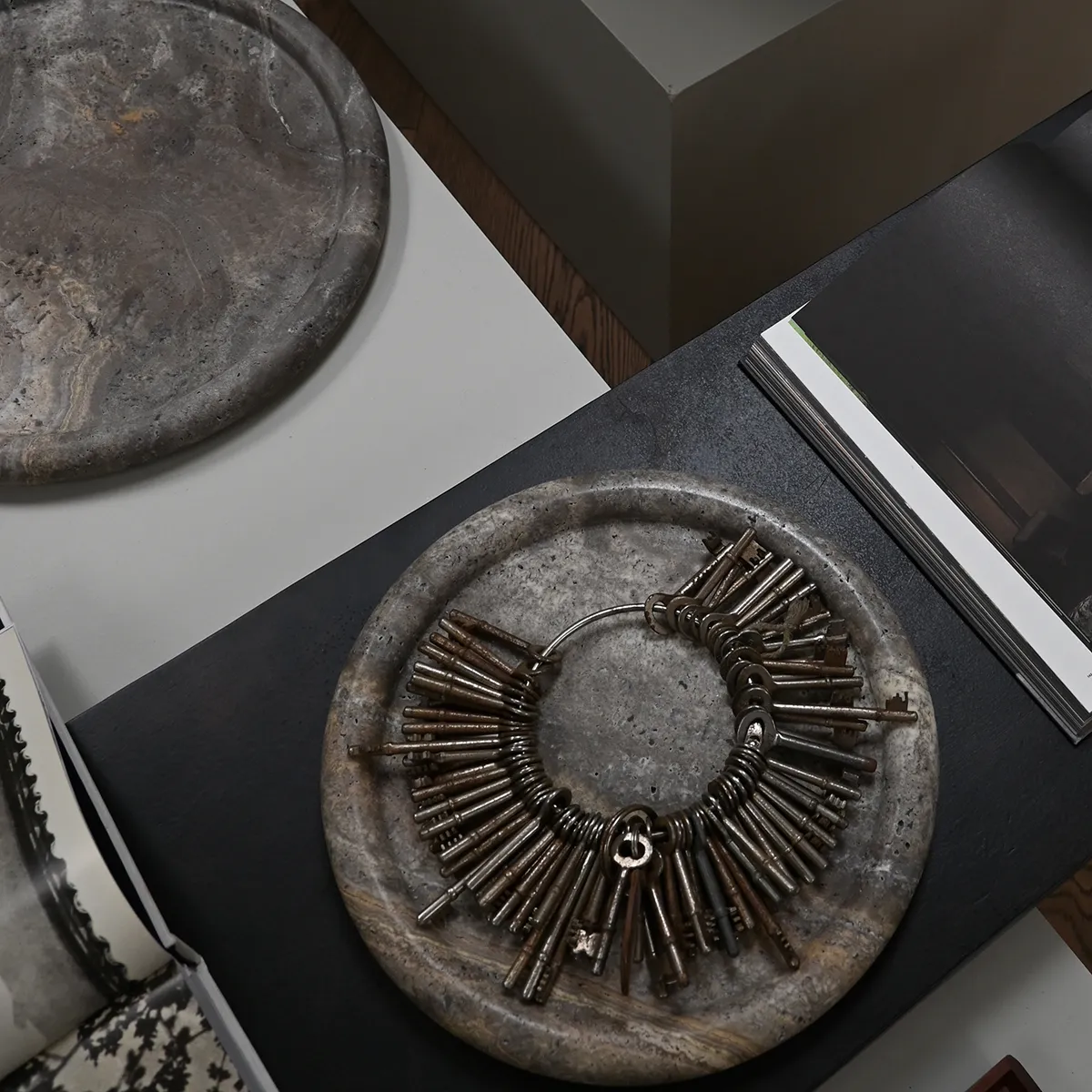 Decorative Tray in Travertine Enkei Medio Ø 30 cm