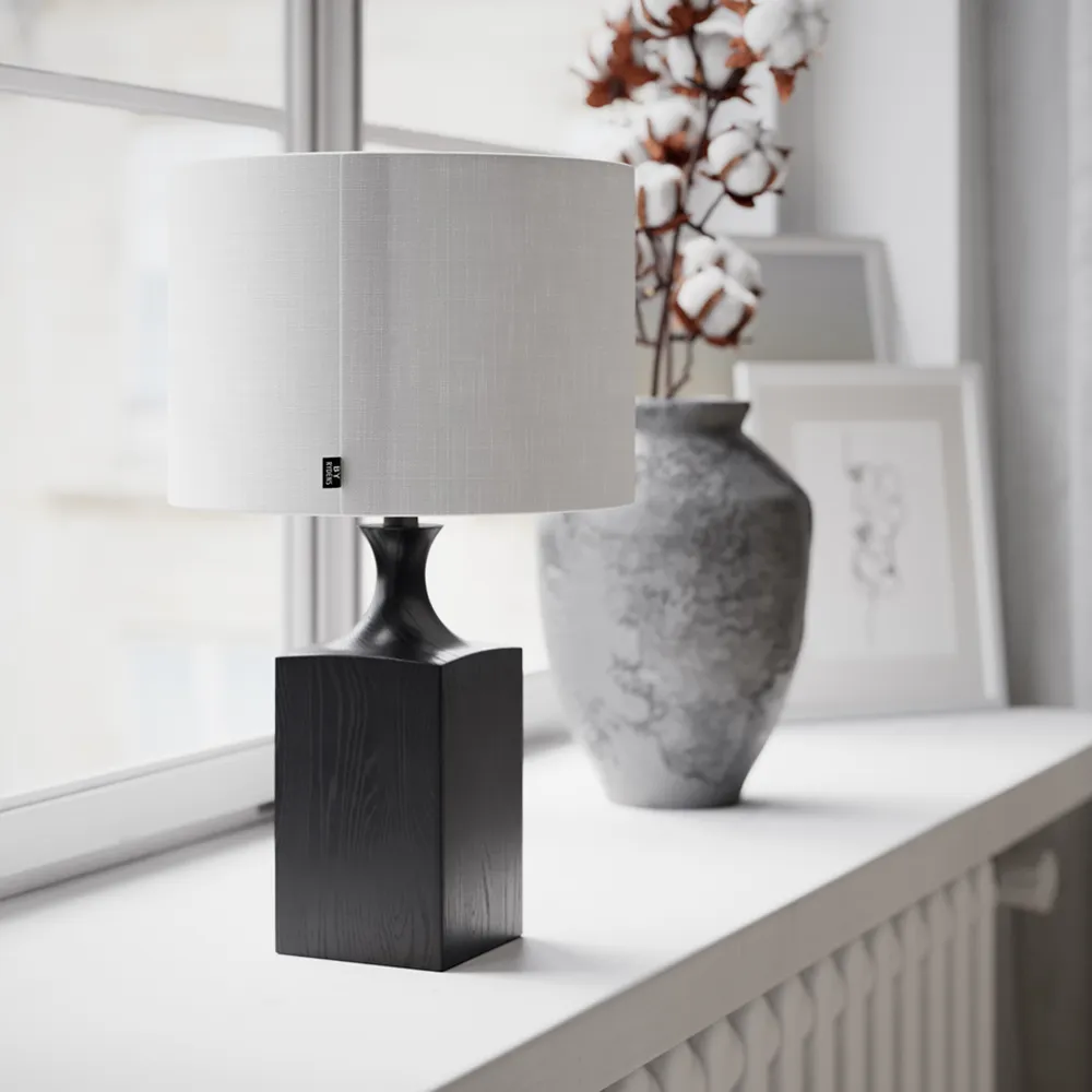 Woody table lamp H: 42cm black/white