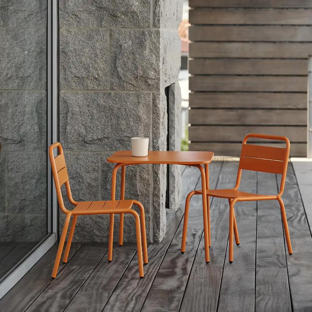 Nera coffee table child orange