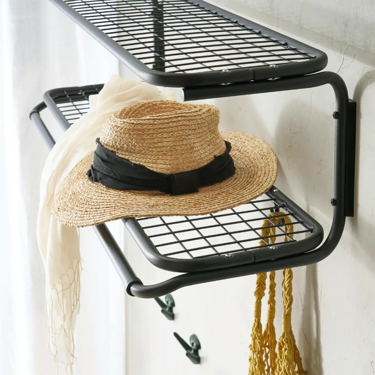 Classic Hat shelf 100 cm Black Black