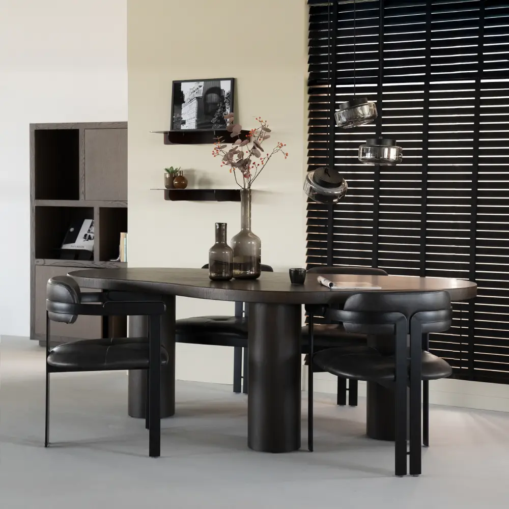 Bobbie Dining table
