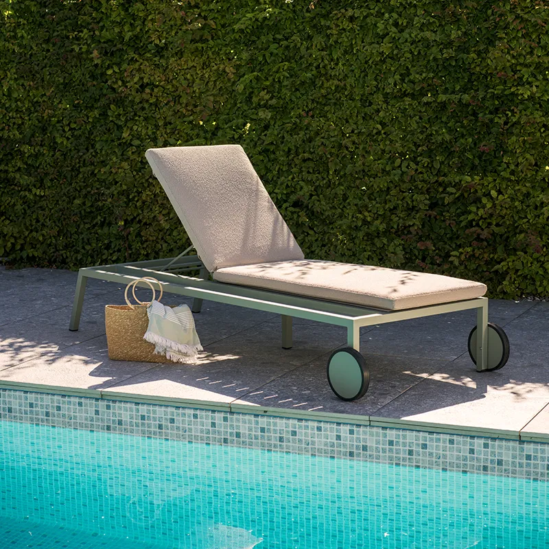 Samvaro sun lounger - Dusty Green/Teddy Beige