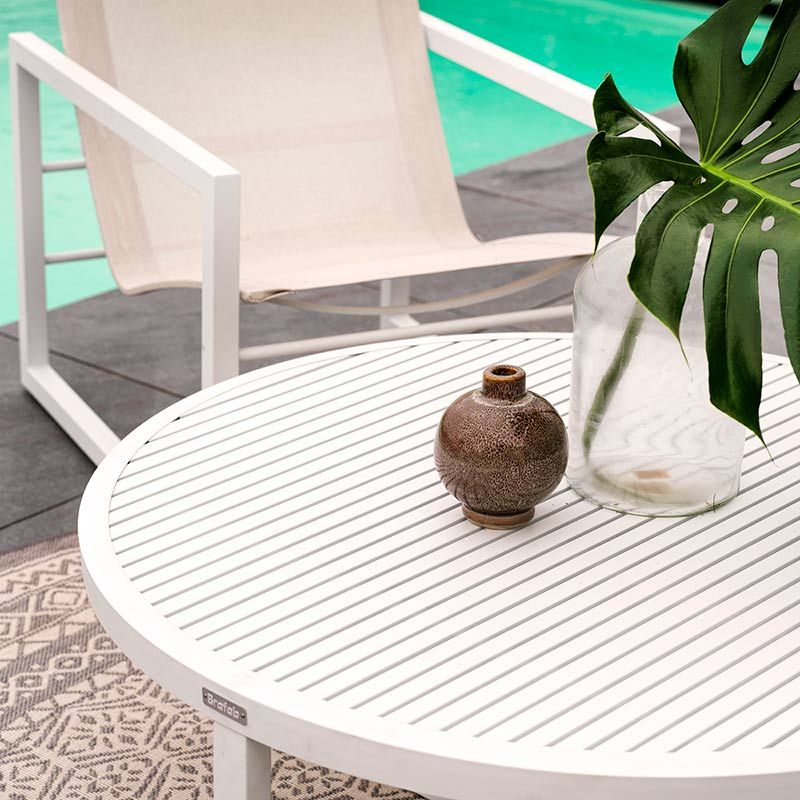 Vevi armchair white/white