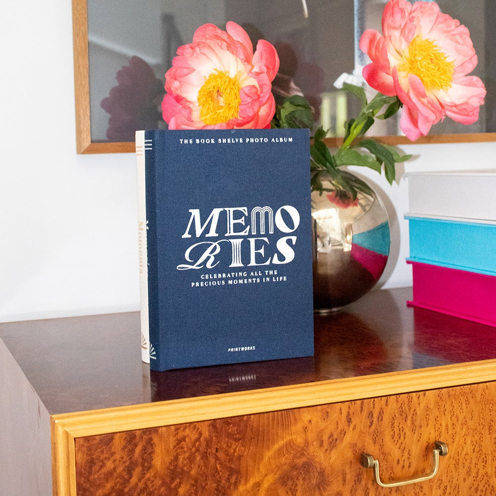 Bookshelf Album - Memories