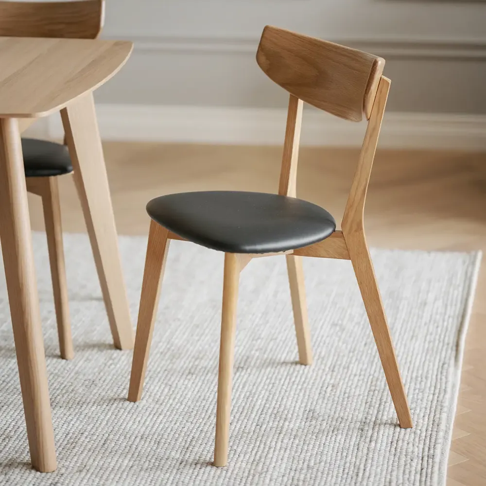 Ami dining chair oak/black faux leather