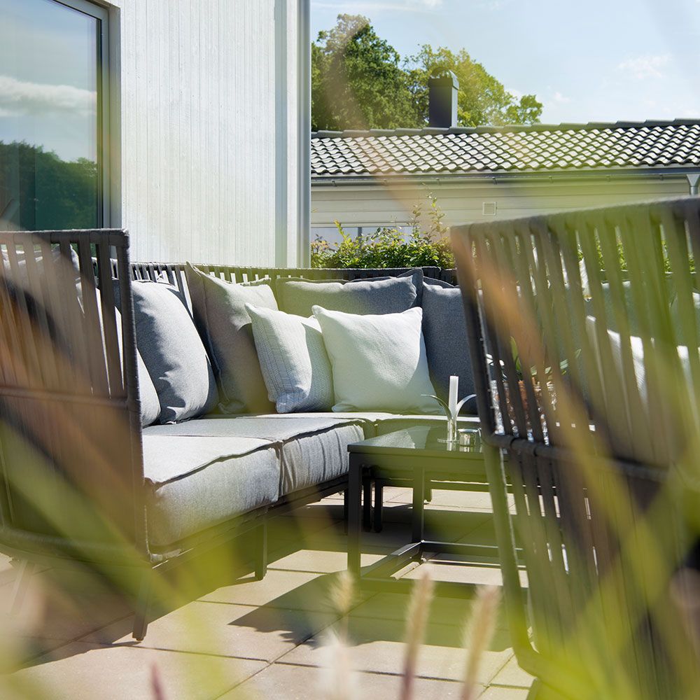 Jet Set Corner Sofa With Cushions 