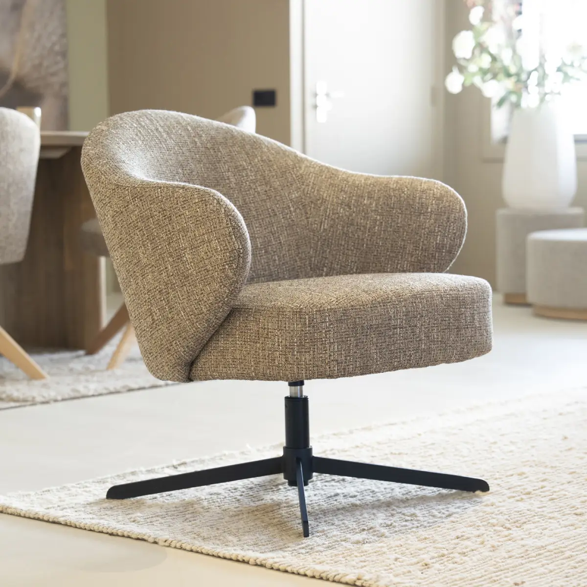 Connor Armchair - taupe Donna