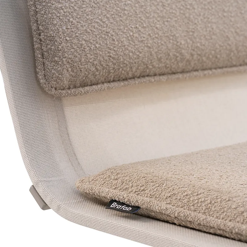 Soro armchair Khaki/Teddy Beige