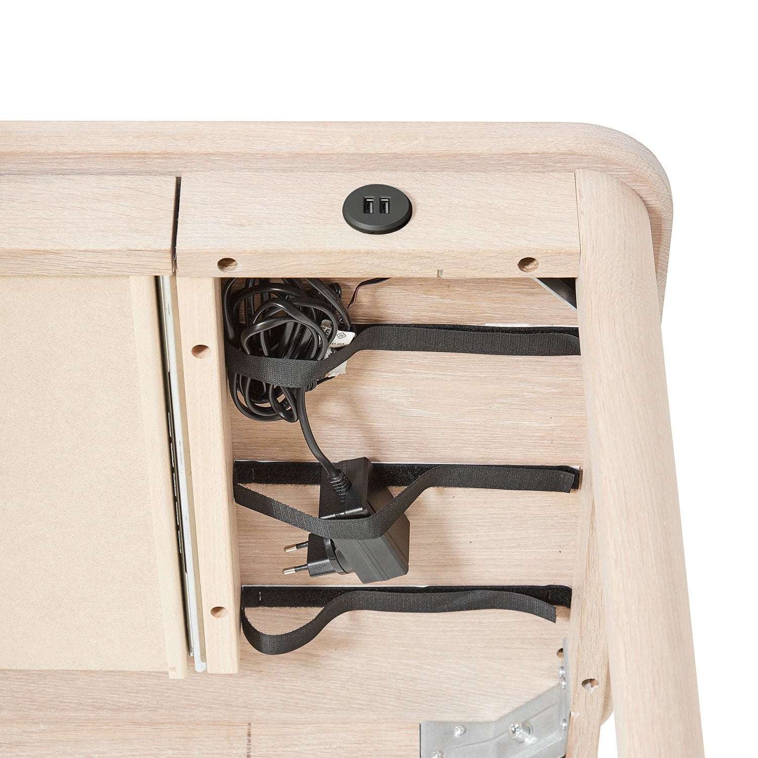 Sm131 Desk Oak Lacquer 115X55X74cm