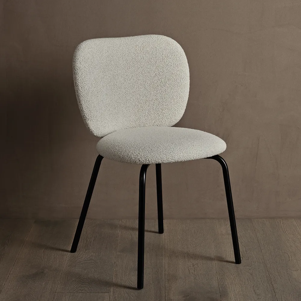 Rico Chair Black Soft Bouclé - Off-white/Sand
