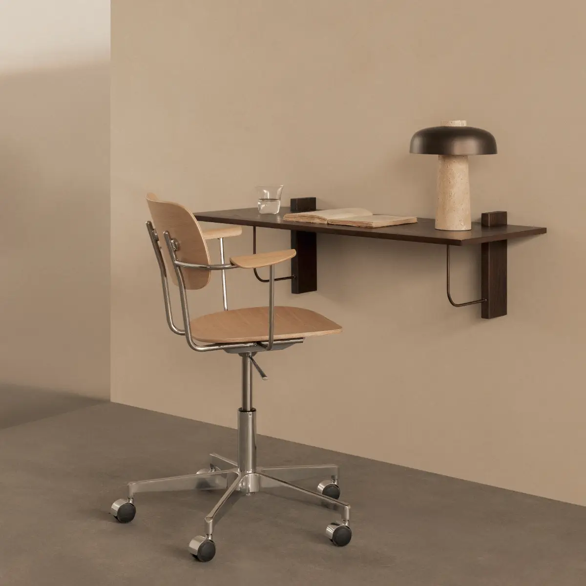 Corbel Wall-mounted Desk Dark Oak