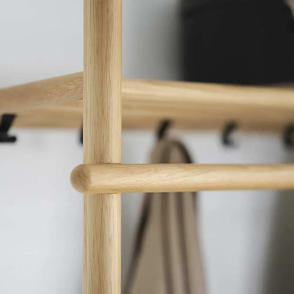 Milford clothes rack oak