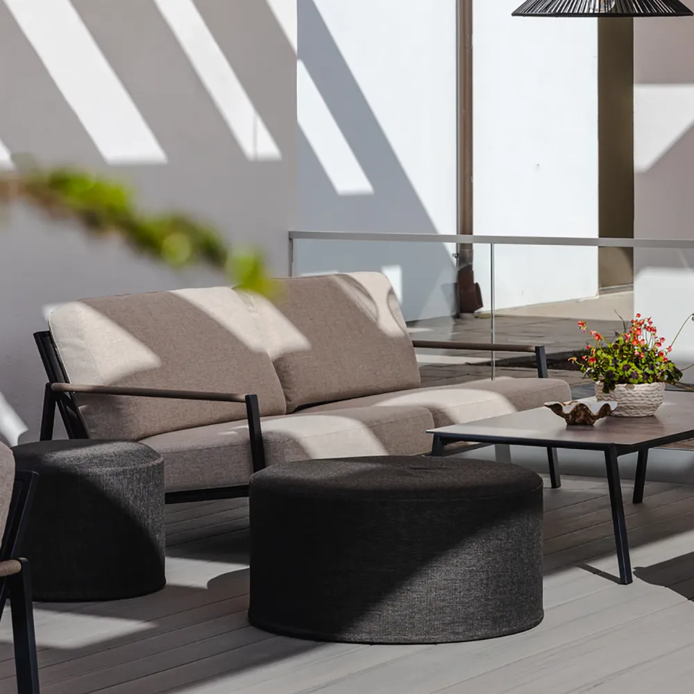 Lyra 2.5-seater sofa