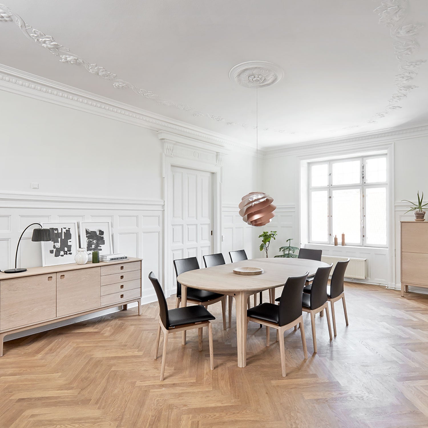 Sm302 High Sideboard Walnut Lacquer