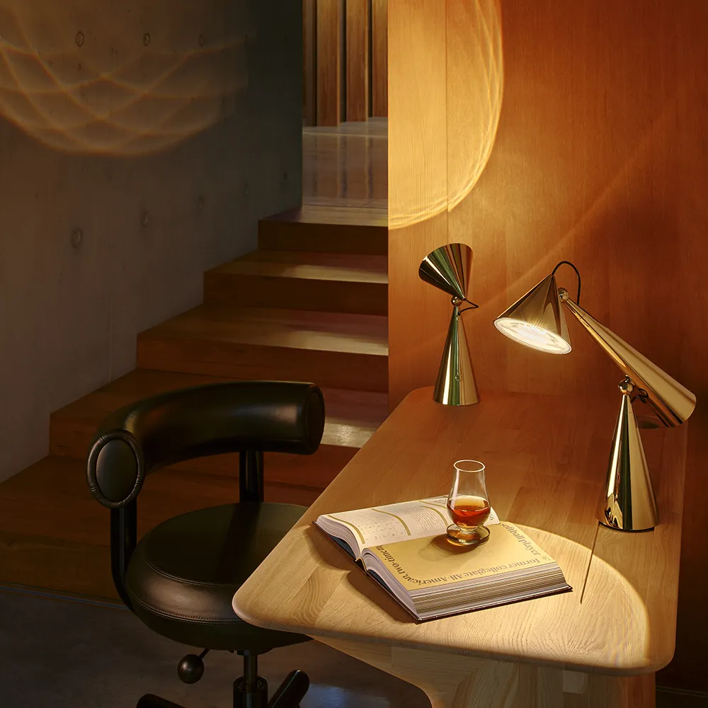 Pose Portable Gold LED