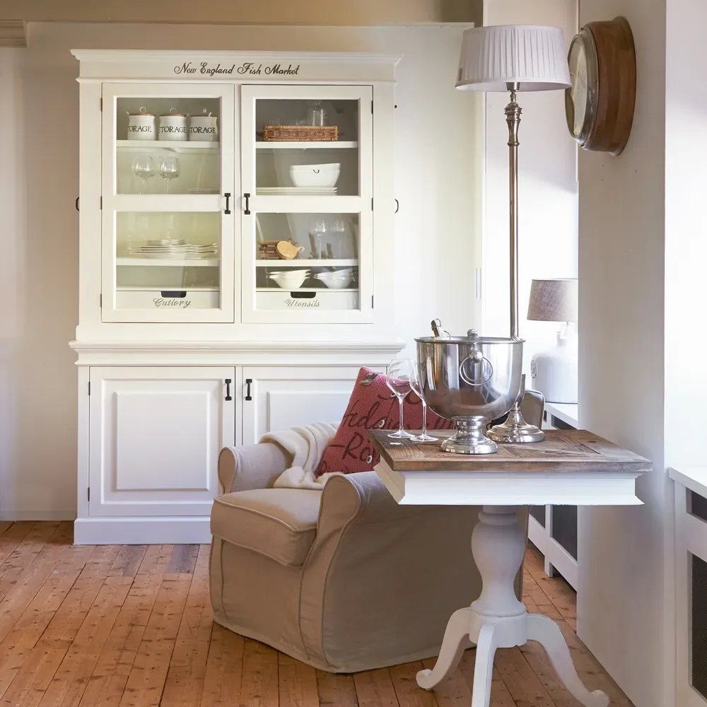 New England Fish Market Cabinet 155x230 cm