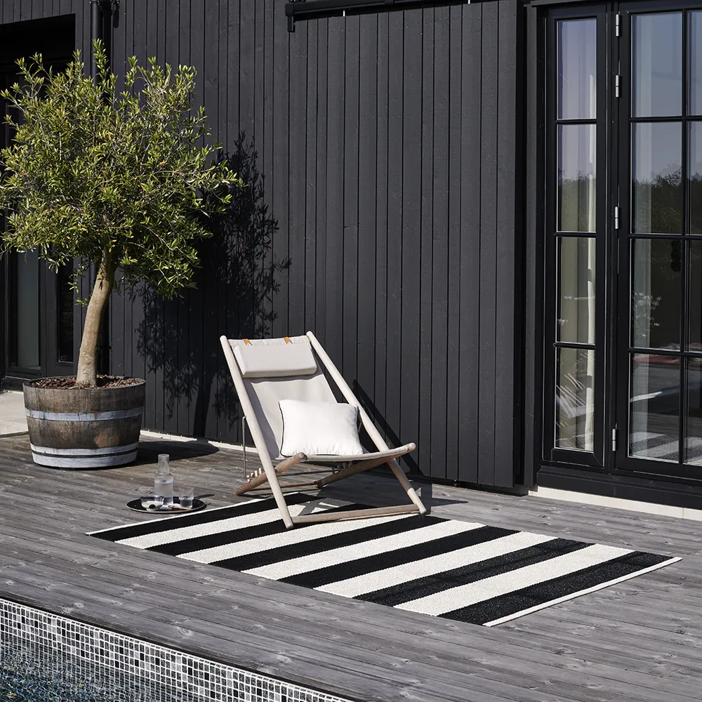 Bob Carpet Black/Vanilla 70 x 300 cm