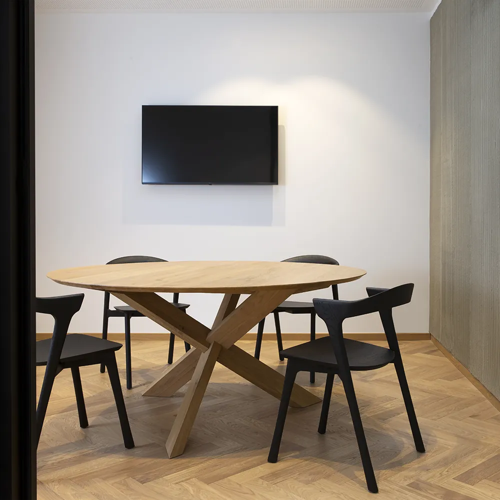 Bok Dining chair black oak