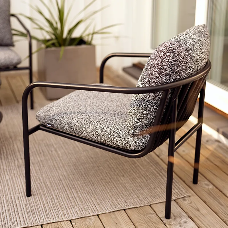 Bendt armchair Black / Teddy Ant