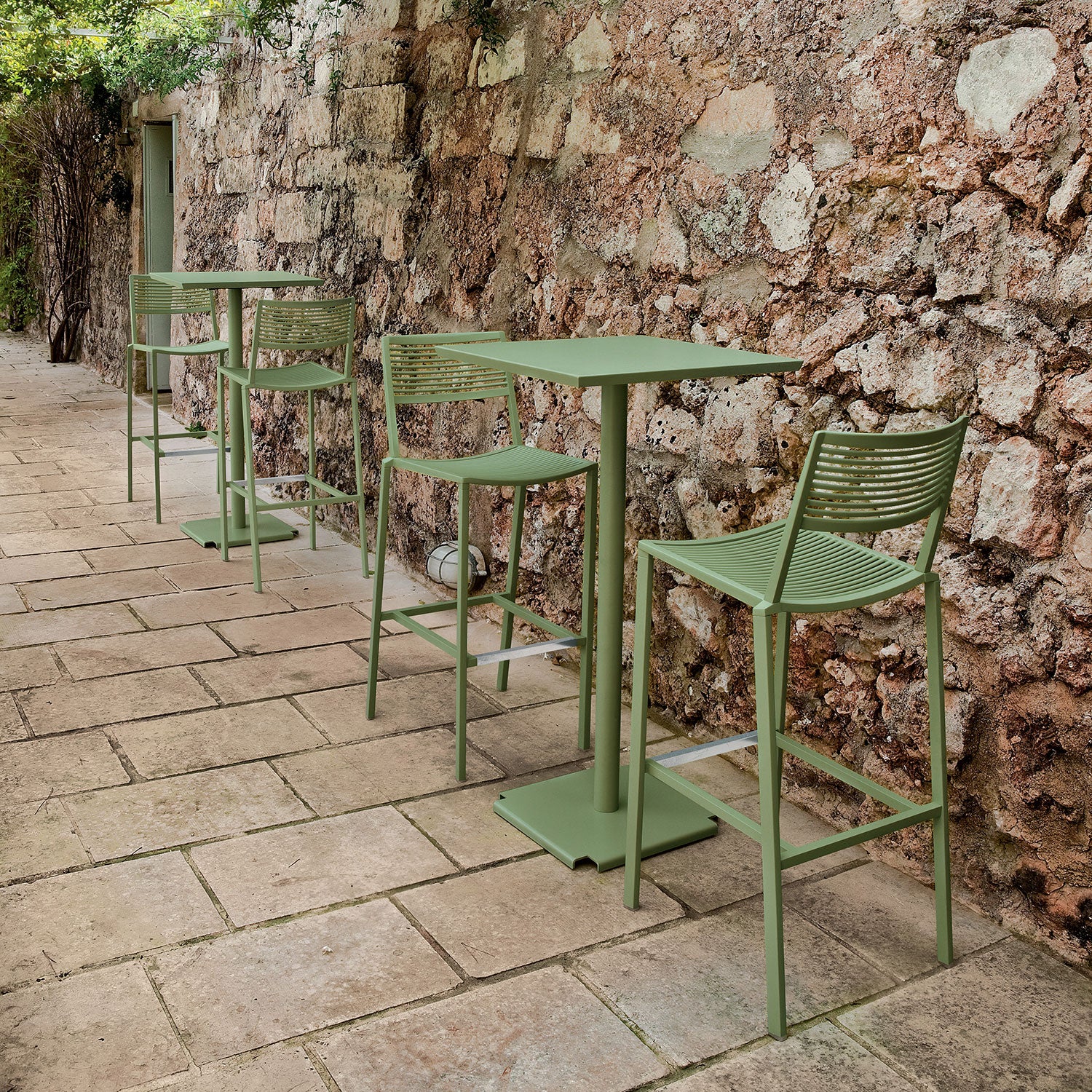 Easy bar stool 65 cm Black aluminium with stainless steel footrest