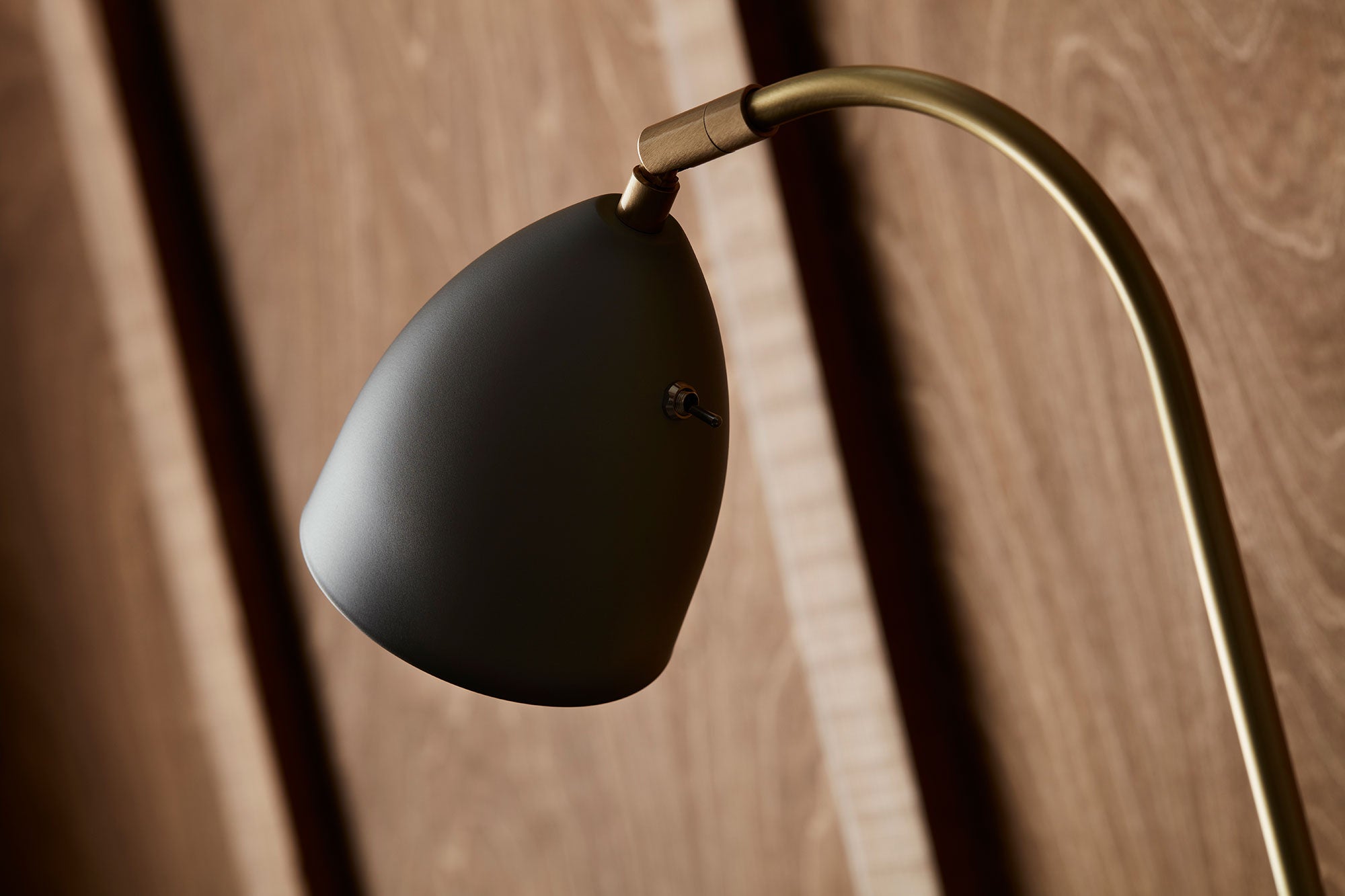 Deluxe Floor Lamp Warm Grey/Brass Mr16 Incl Light Source