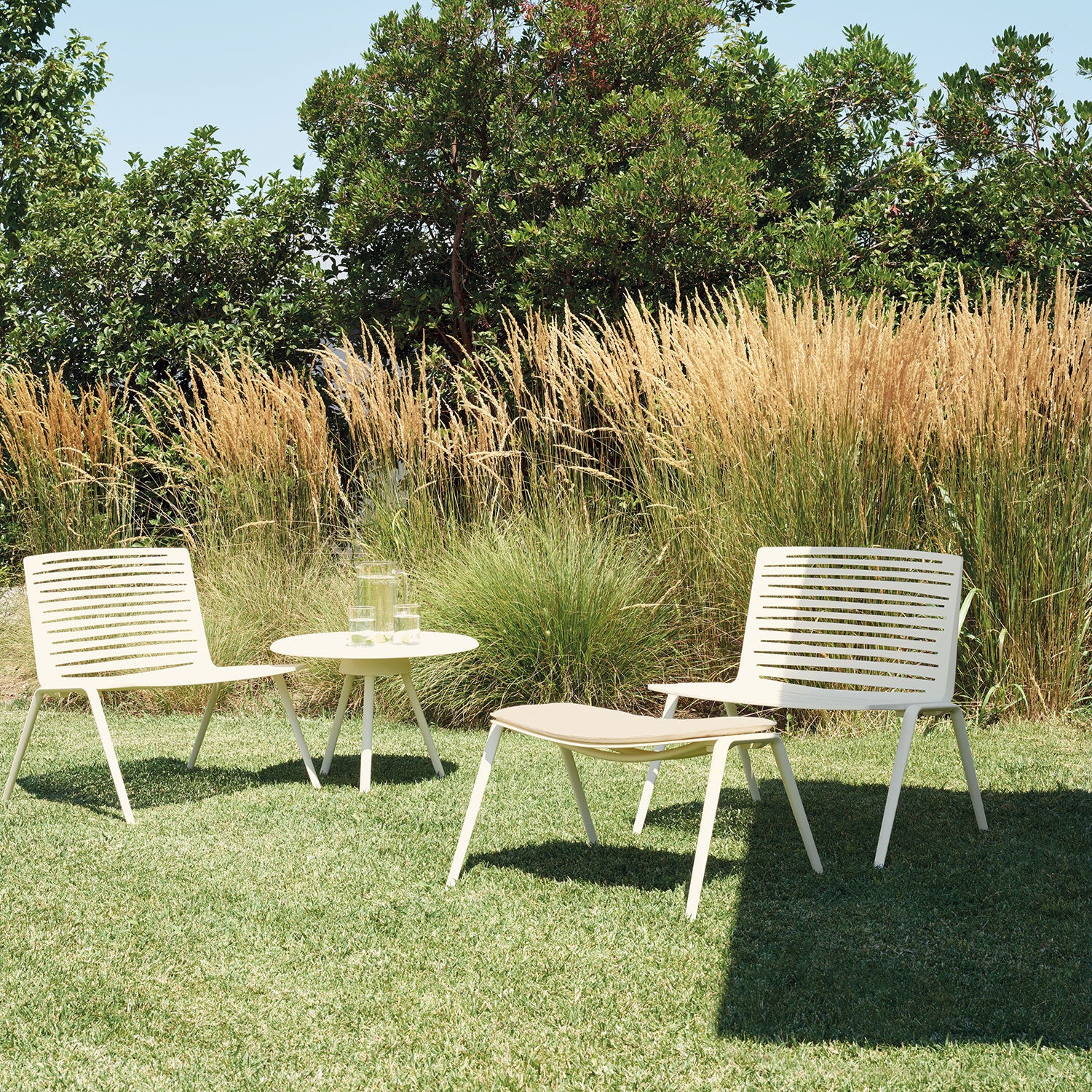 Zebra footstool White