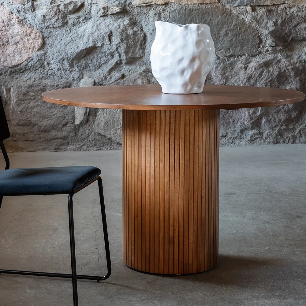 Bianca Dining table Ø110 Walnut