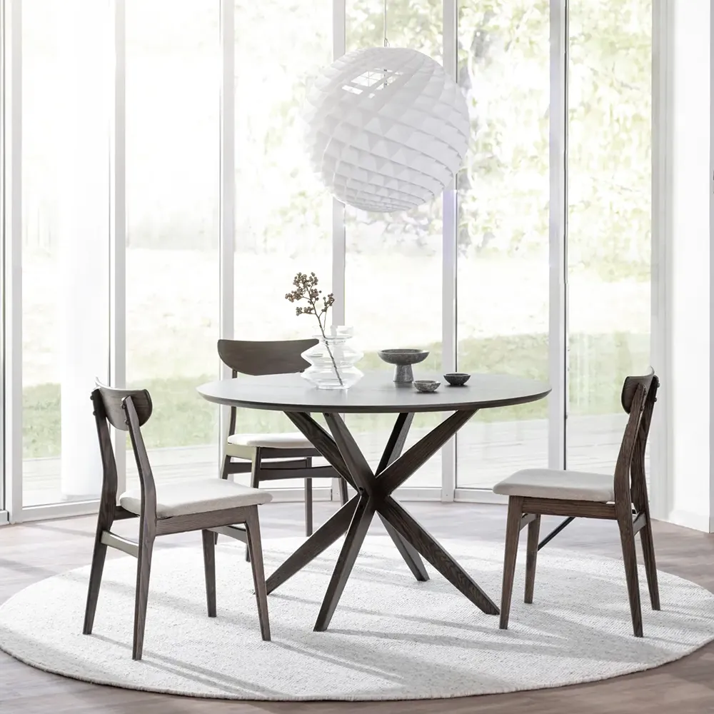 Calverton dining table Ø120 cm brown oak