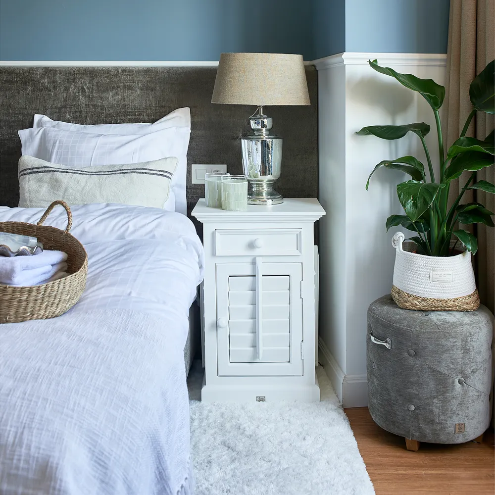 New Orleans Bedcabinet right