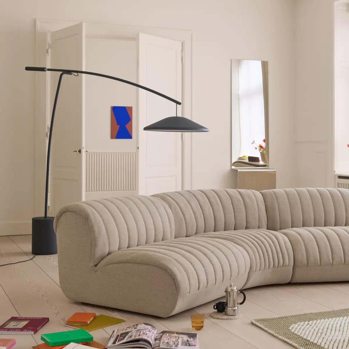 Contra Floor Lamp – Black