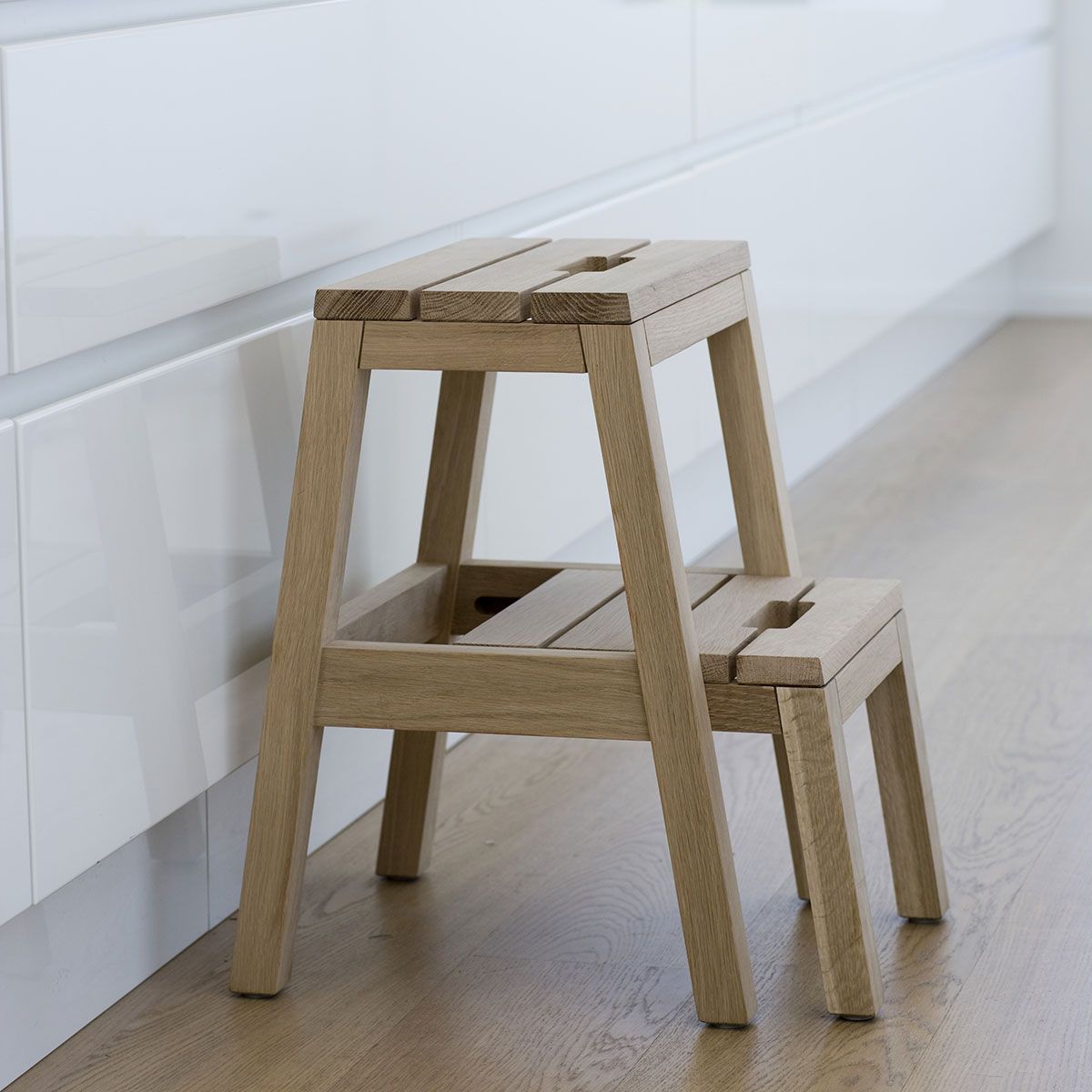 Dania step stool teak