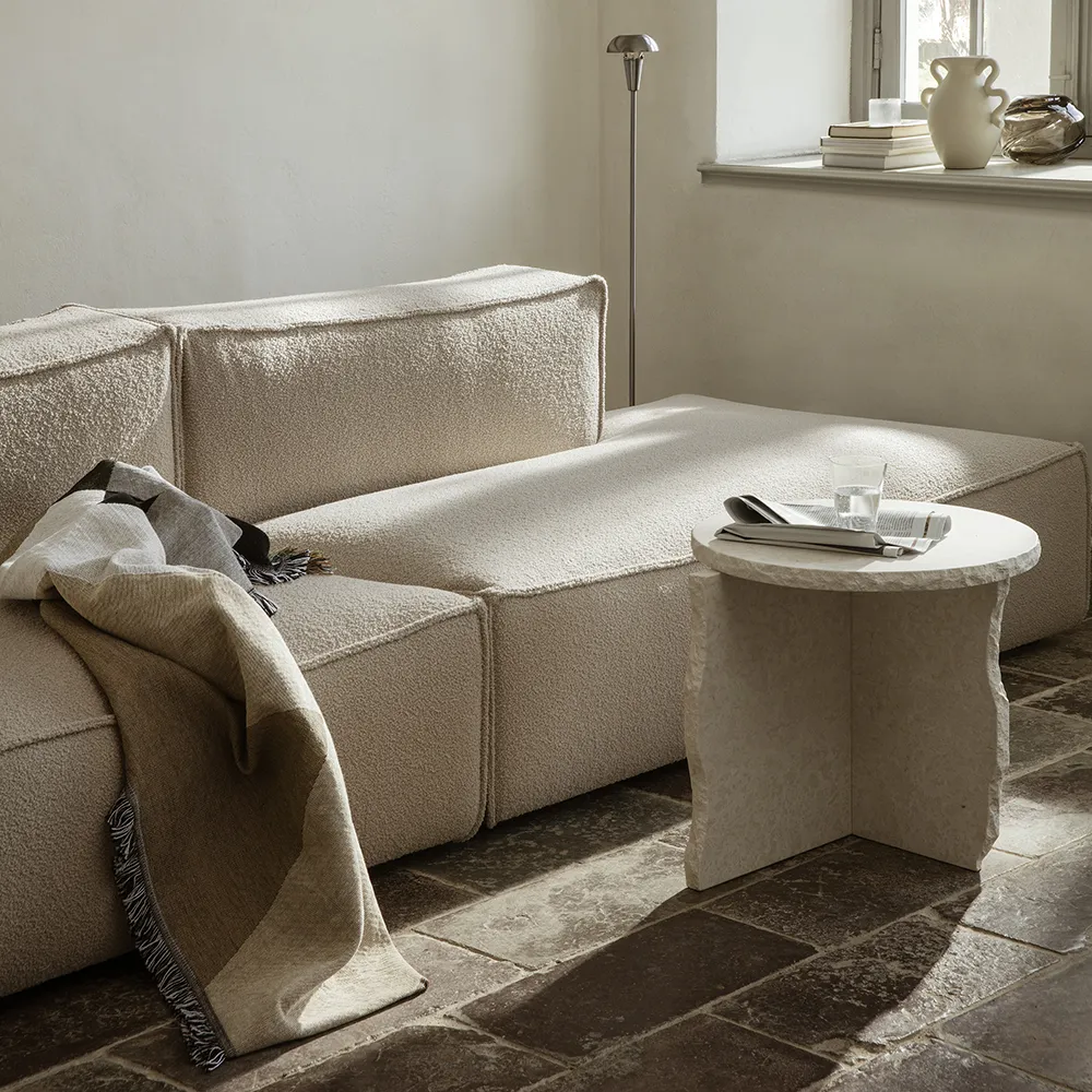 Mineral Sculptural Table - Bianco Curia