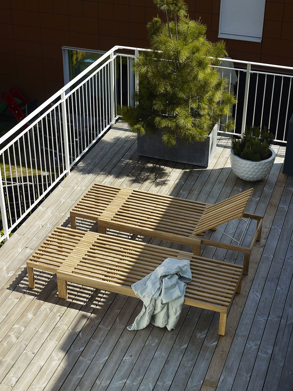 Riviera Sunbed Teak
