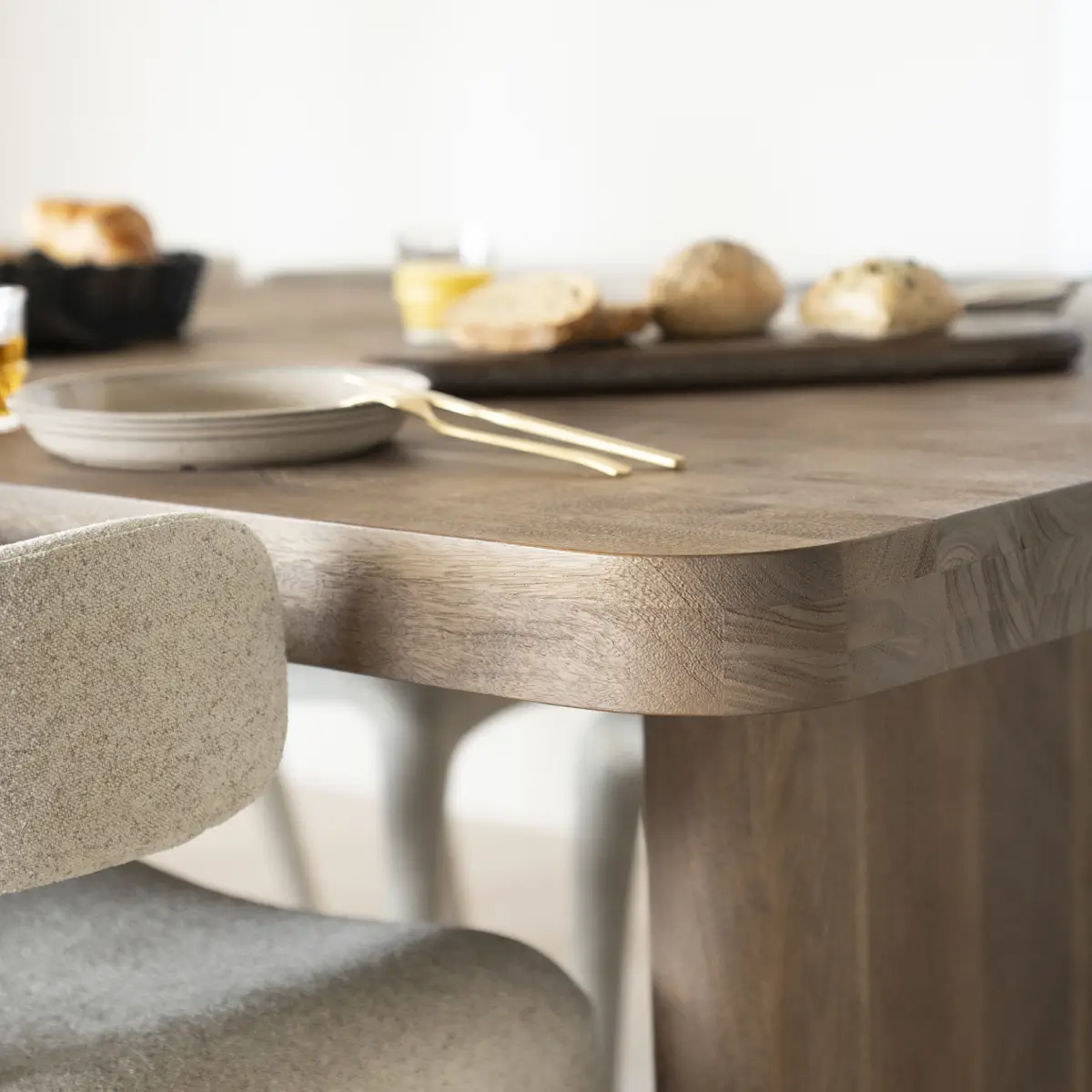 Edward Dining table 240x100 cm