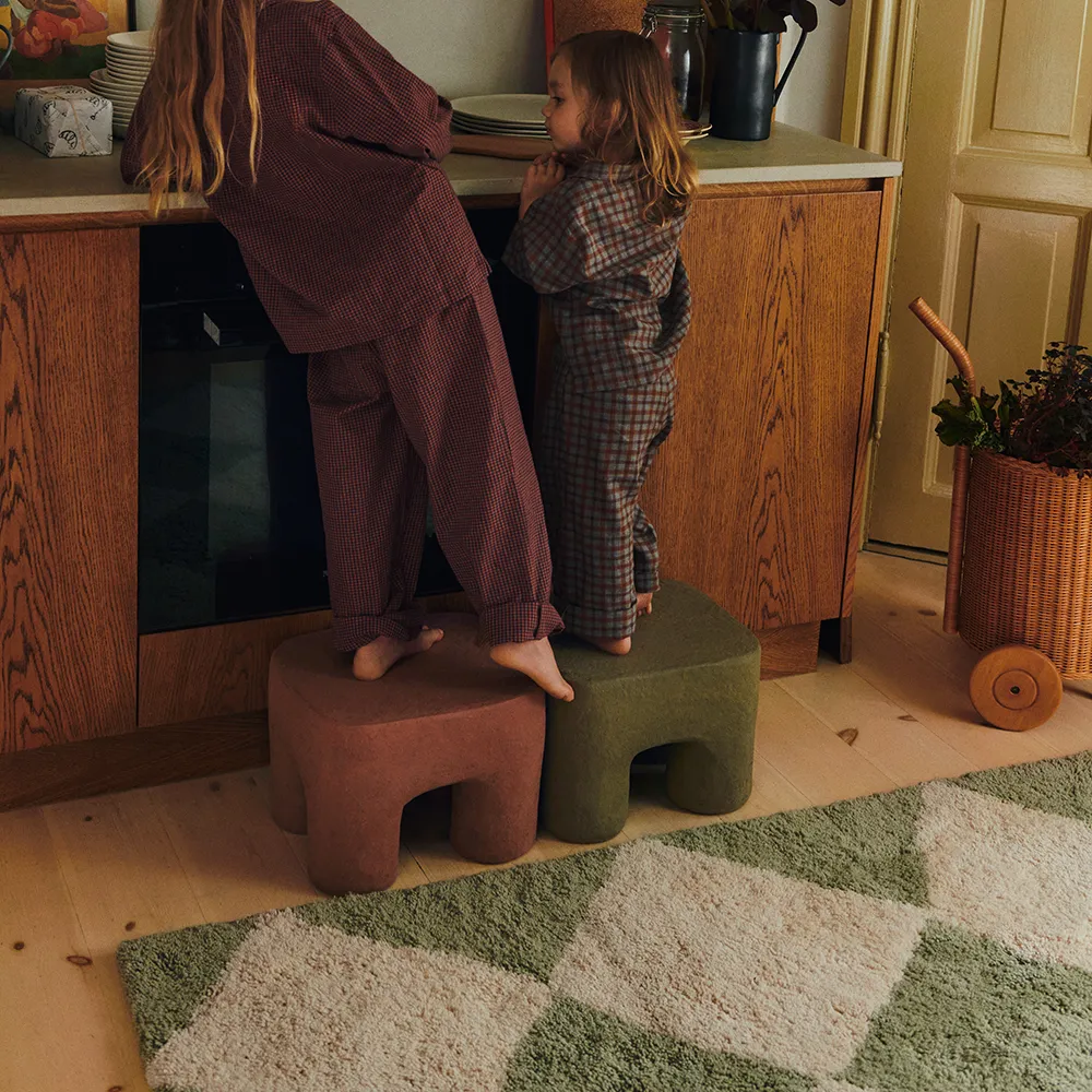 Hand-Tufted Wool Rug Tilt 140x200 cm