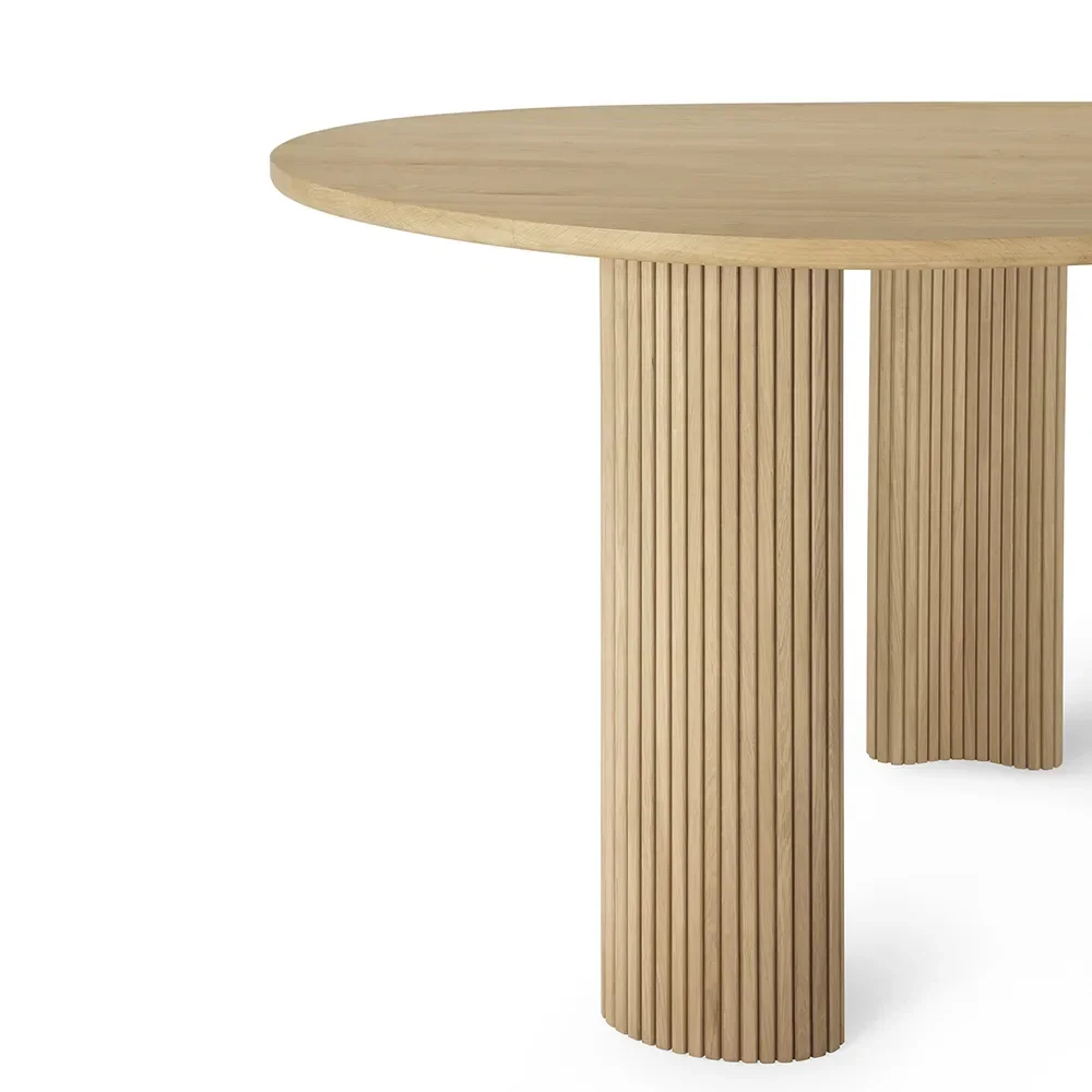 Desk in Lacquered Oak Boomerang 200x100 cm