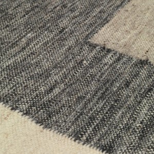 Counter Hand-woven Wool Rug 200x300 cm - Charcoal/Off-white