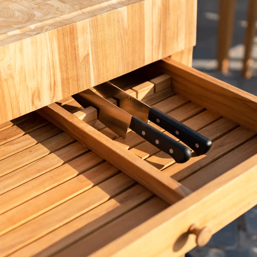 Ageröd chopping block incl. rain cover